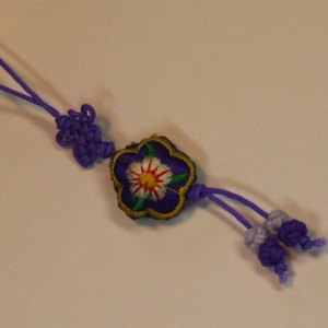 手芸刺繍・携帯ストラップ