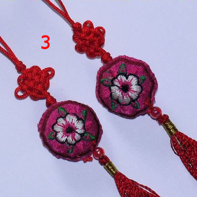 刺繍携帯ストラップ