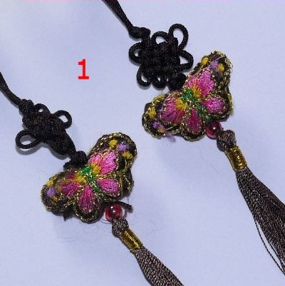 刺繍携帯ストラップ